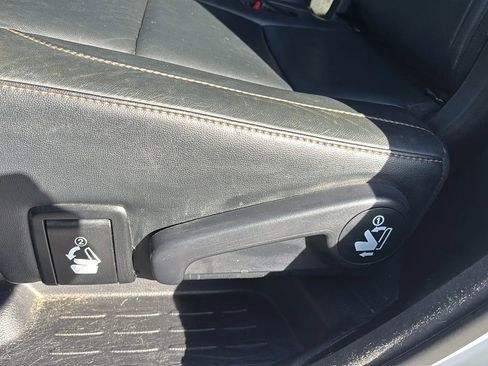 Used 2018 Toyota Highlander XLE FWD image 22