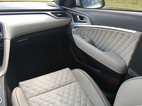 Used 2023 Genesis G70 3.3T w/ Sport Prestige Package RWD image 15