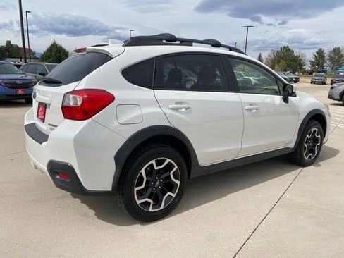 Used 2017 Subaru Crosstrek 2.0i Premium image 6