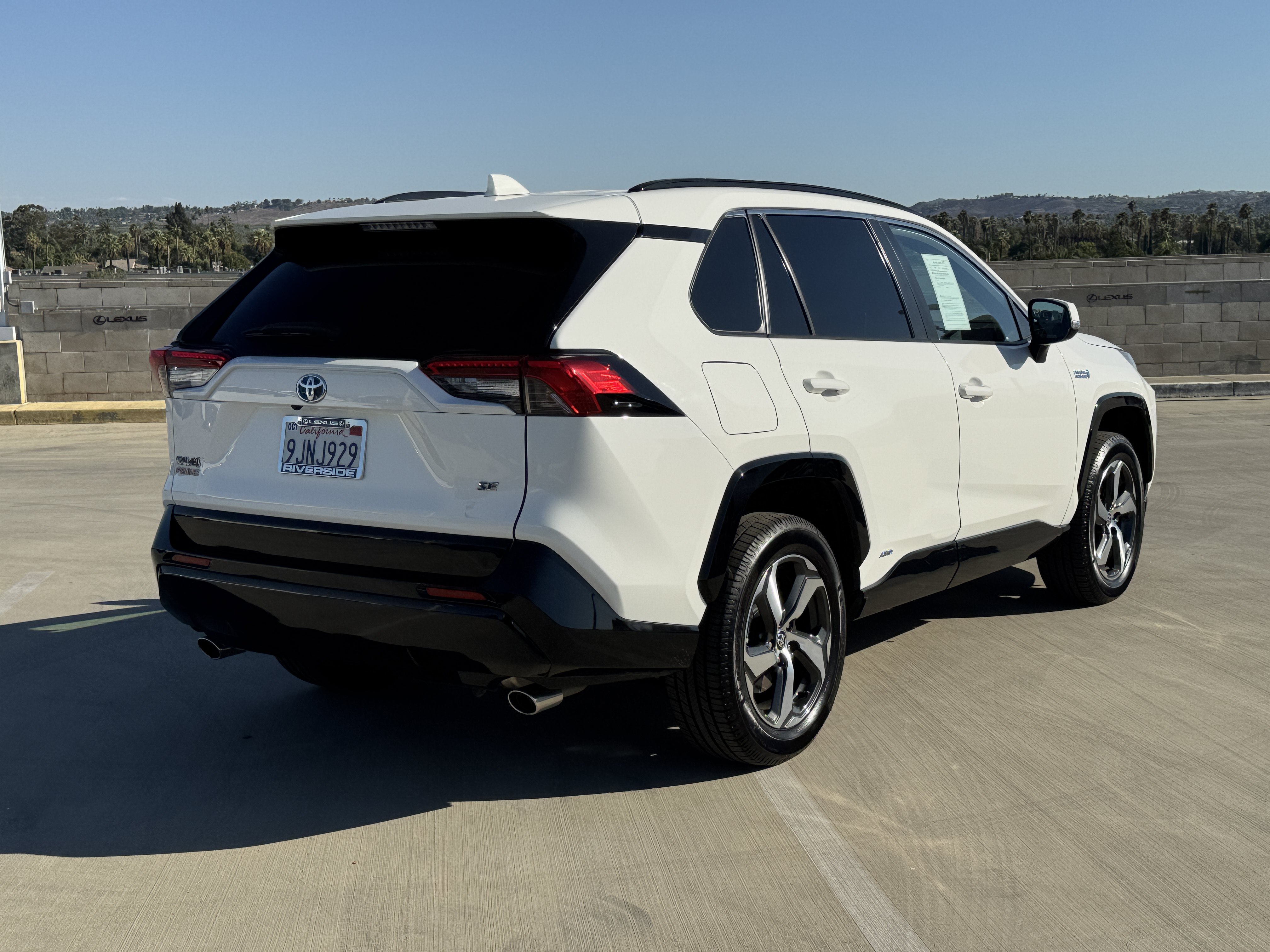 Used 2023 Toyota RAV4 SE w/ Weather & Moonroof Package AWD/4WD image 9