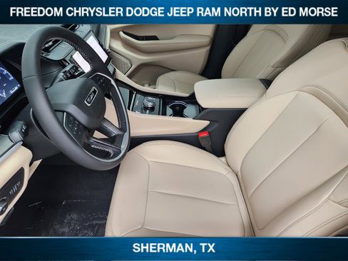 New 2026 Jeep Grand Cherokee Limited AWD/4WD image 8