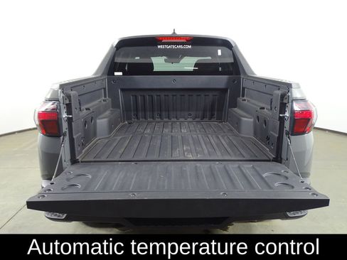 Used 2024 Hyundai Santa Cruz SEL image 13