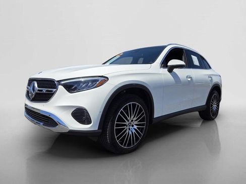 Certified 2026 Mercedes-Benz GLC 300 image 8