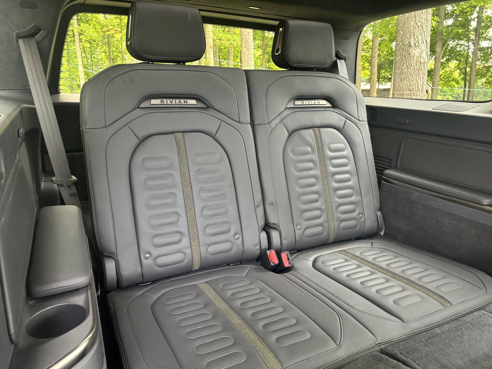 Used 2022 Rivian R1S Launch Edition Quad AWD/4WD image 33