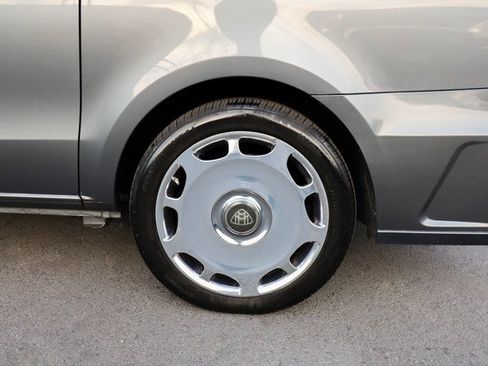 Used 2022 Mercedes-Benz Metris Passenger image 22