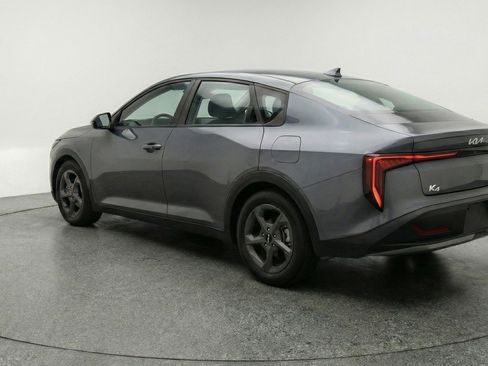 Used 2025 Kia K4 FWD image 6