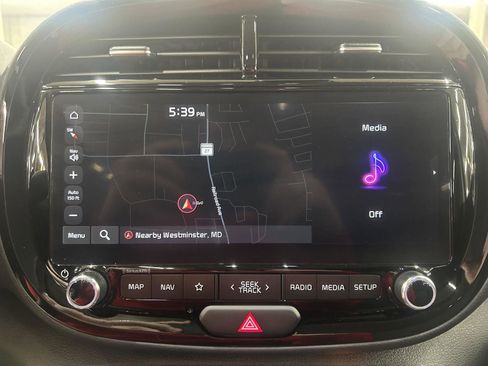 Used 2024 Kia Soul EX image 20