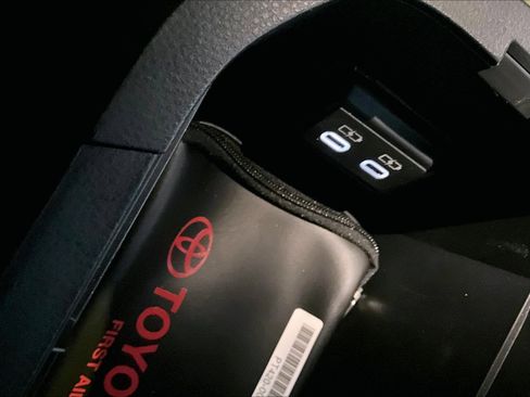 Used 2024 Toyota RAV4 XSE image 32