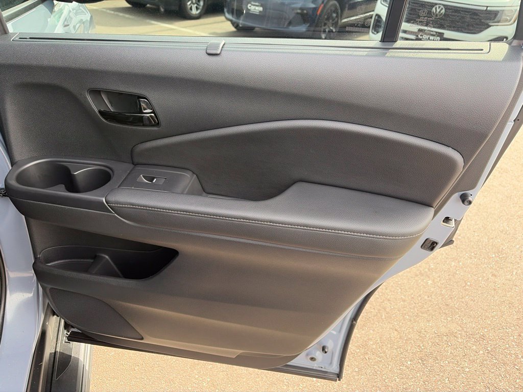 Used 2023 Honda Passport Elite image 16