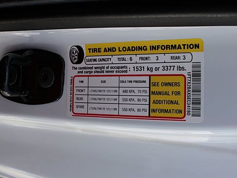 Used 2025 Ford F250 XL AWD/4WD image 28