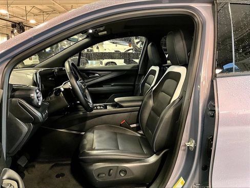 Used 2024 Chevrolet Blazer EV LT AWD/4WD image 10
