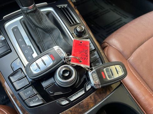 Used 2011 Audi A5 2.0T Premium Plus w/ Premium Plus Pkg image 40