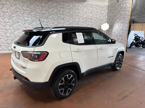 Used 2019 Jeep Compass Trailhawk AWD/4WD image 7