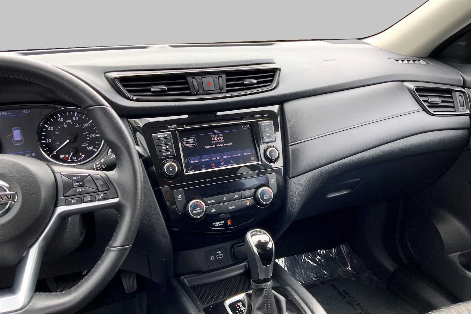 Used 2019 Nissan Rogue SV AWD/4WD image 6
