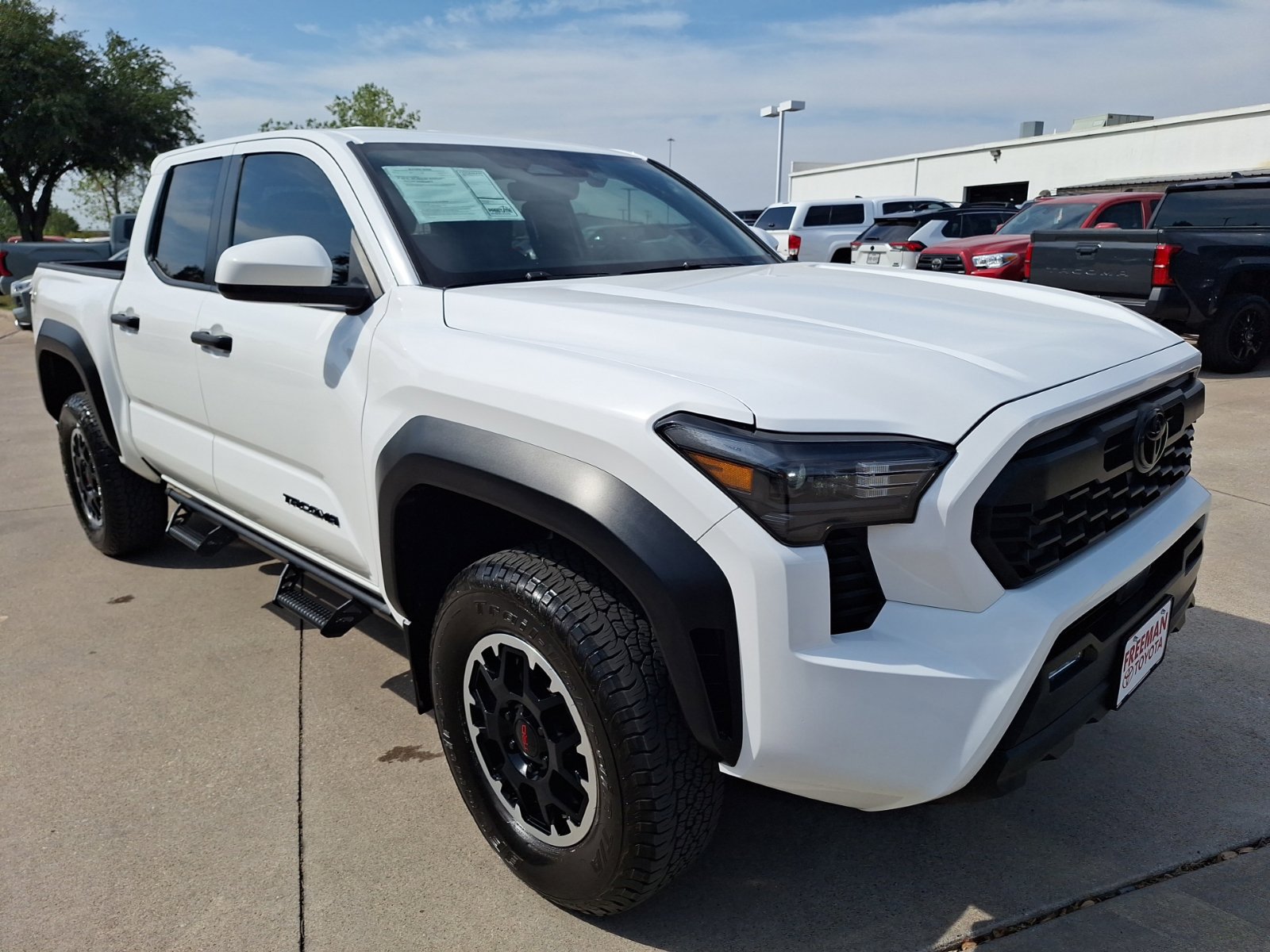 Used 2024 Toyota Tacoma TRD Off-Road AWD/4WD image 8