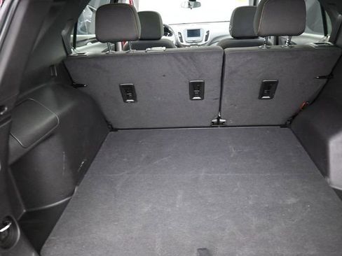 Used 2024 Chevrolet Equinox LT image 25