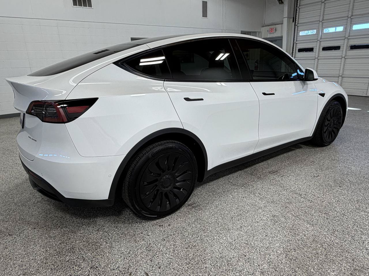 Used 2021 Tesla Model Y Long Range AWD/4WD image 5