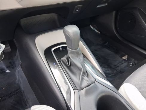 Used 2025 Toyota Corolla LE FWD image 20