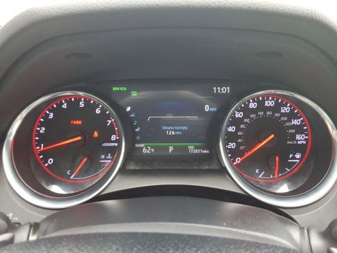 Used 2020 Toyota Camry XSE image 15