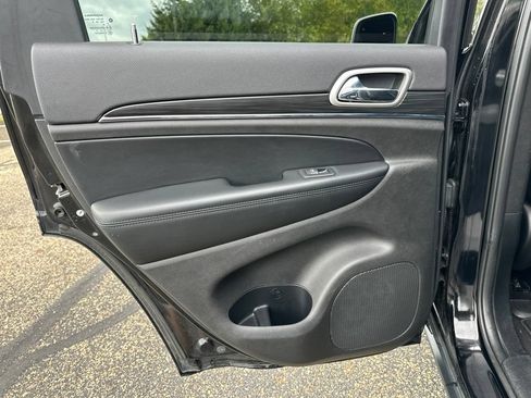 Used 2020 Jeep Grand Cherokee Limited AWD/4WD image 36