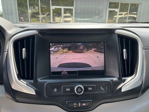 Used 2022 GMC Terrain SLE FWD image 20