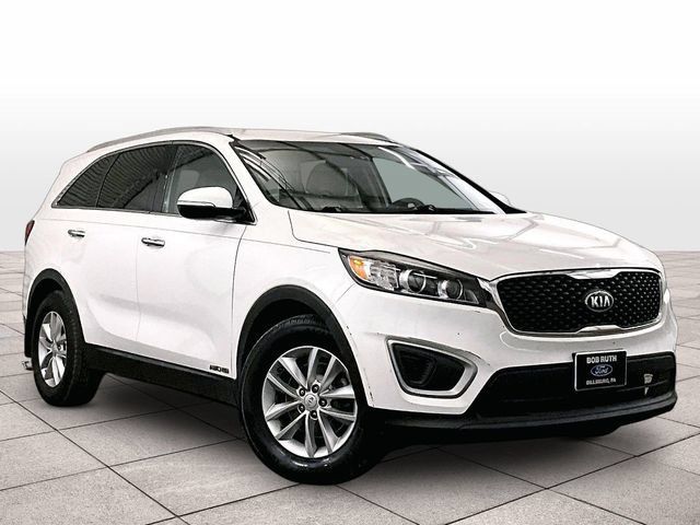 Used 2018 Kia Sorento LX AWD/4WD image 2