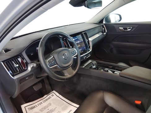 Used 2025 Volvo S60 B5 Core image 29