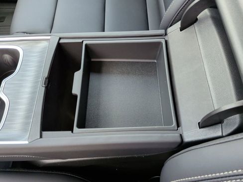 New 2026 GMC Acadia Elevation w/ Black Edition image 31