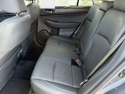 Used 2018 Subaru Outback 2.5i Limited image 33
