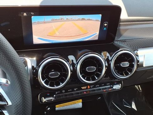 New 2026 Mercedes-Benz GLB 250 image 6