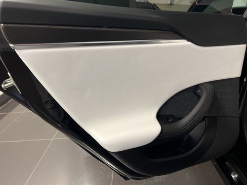 Used 2022 Tesla Model S Plaid image 27