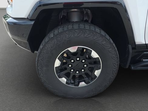 Used 2022 GMC Hummer EV Edition 1 w/ LPO, Illumination Package AWD/4WD image 4