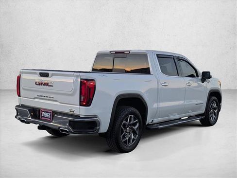 Used 2024 GMC Sierra 1500 SLT w/ SLT Premium Plus Package image 5