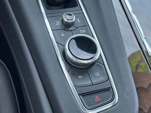 Certified 2024 Cadillac Escalade ESV Premium Luxury Platinum image 32