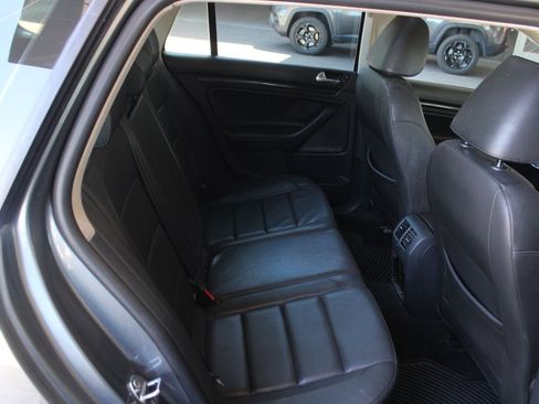 Used 2014 Volkswagen Jetta TDI FWD image 12