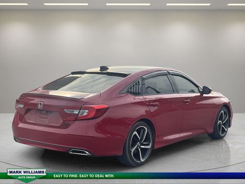 Used 2018 Honda Accord Sport image 5
