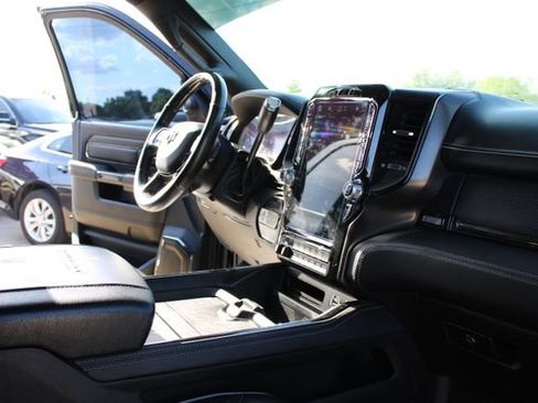 Used 2022 RAM 3500 Limited AWD/4WD image 57