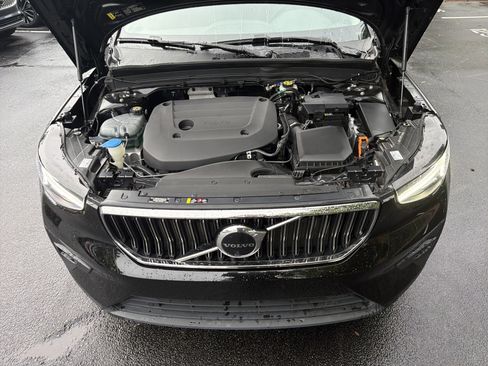 Certified 2023 Volvo XC40 B5 Plus w/ Protection Package Premier AWD/4WD image 36