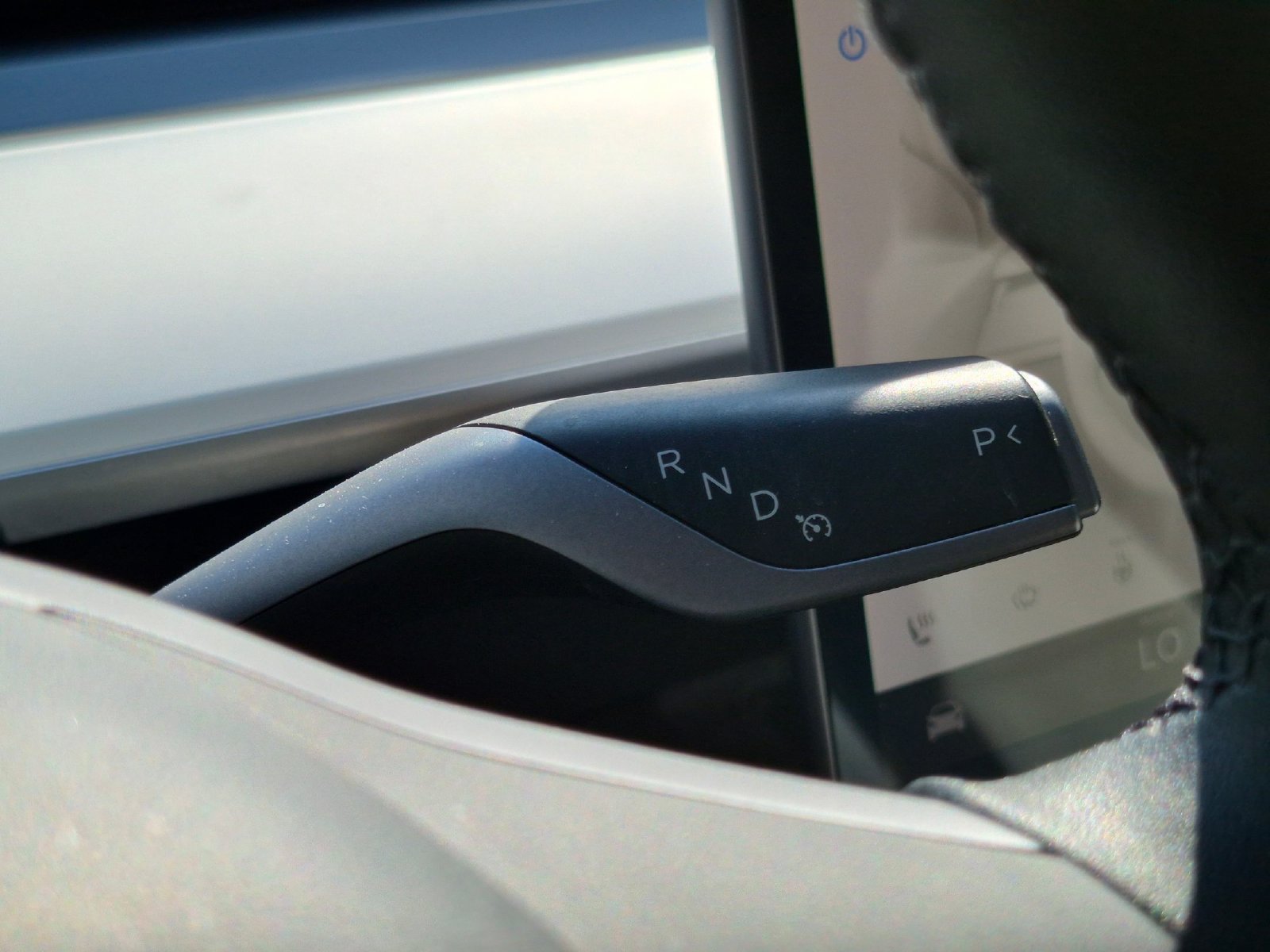 Used 2025 Tesla Model Y Long Range RWD image 25