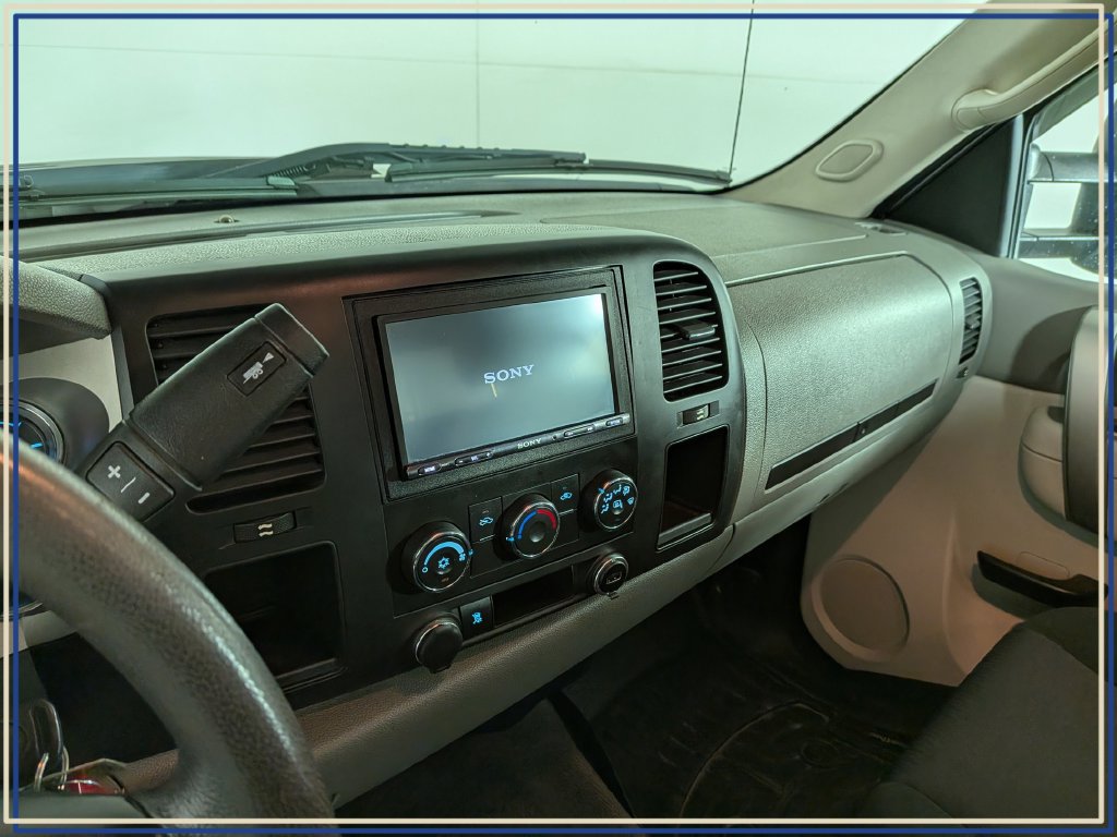 Used 2011 GMC Sierra 2500 W/T w/ Snow Plow Prep Package AWD/4WD image 20