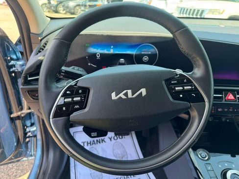 Used 2023 Kia Niro Wind w/ Wind Preserve Package FWD image 25