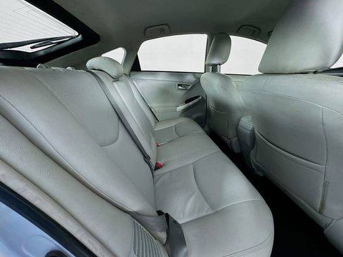 Used 2014 Toyota Prius Three image 31