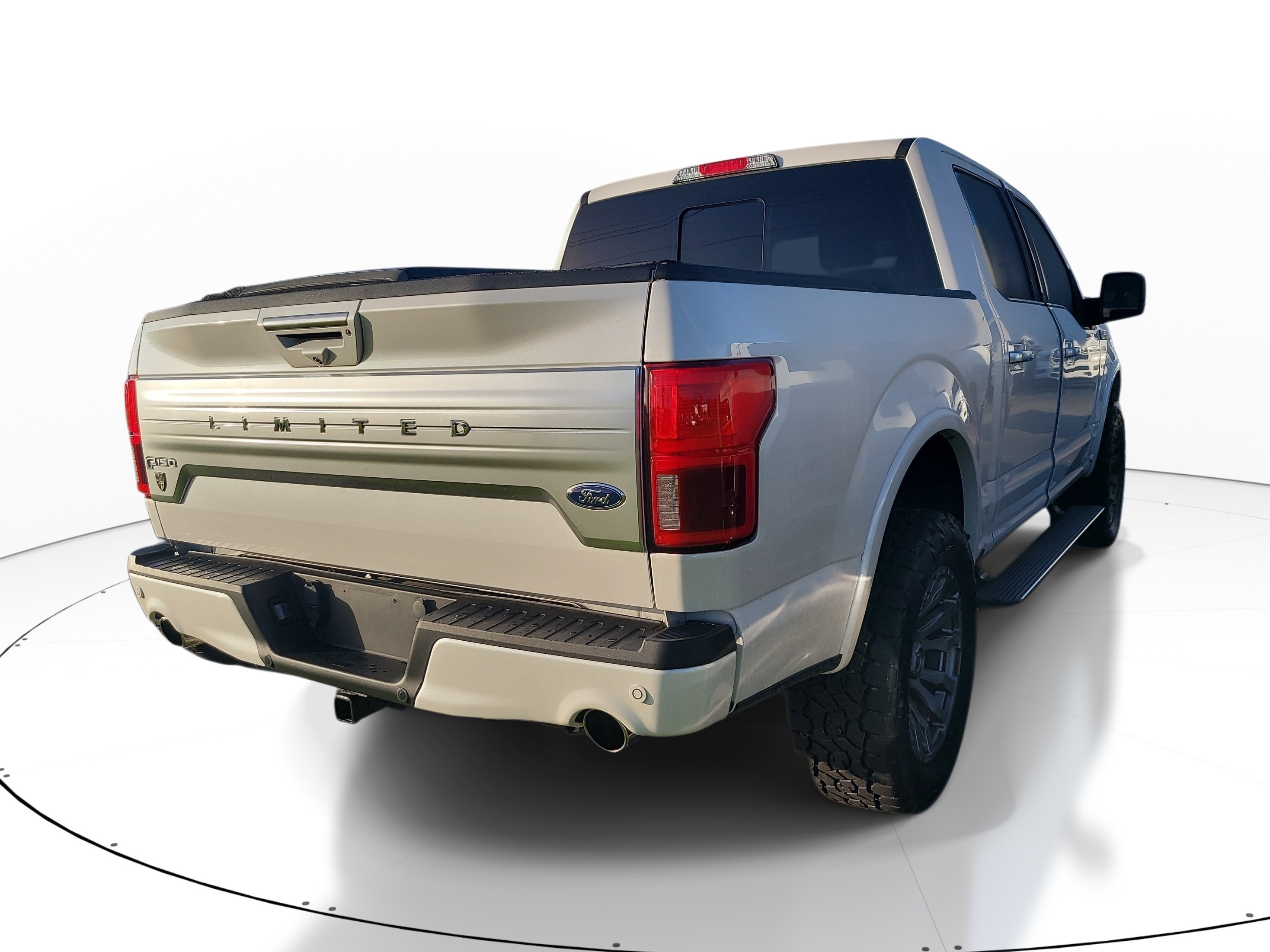Used 2019 Ford F150 Limited w/ Trailer Tow Package AWD/4WD image 4
