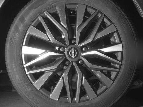 Used 2025 Nissan Altima 2.5 SV image 15