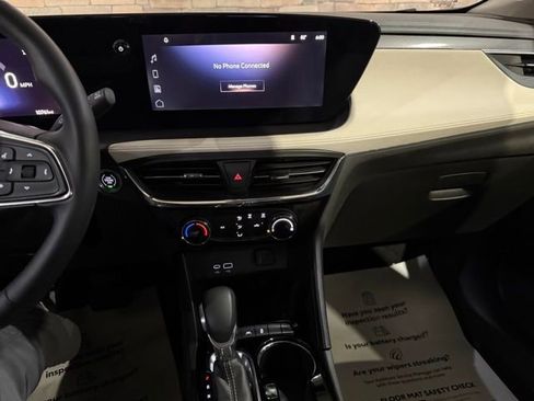 Used 2025 Buick Encore GX Sport Touring FWD image 20