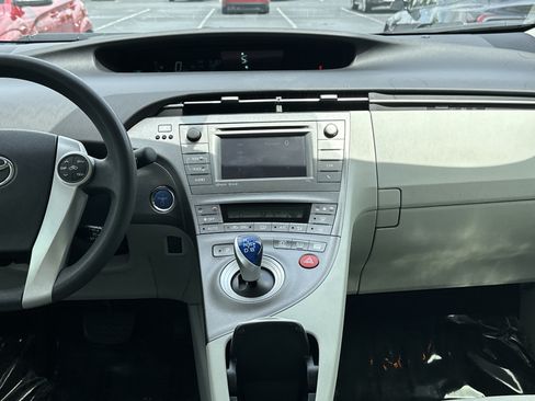 Used 2013 Toyota Prius Three FWD image 28