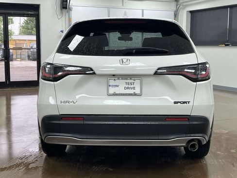 Used 2025 Honda HR-V Sport image 7