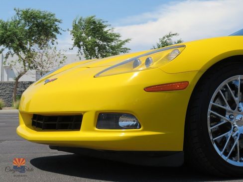 Used 2009 Chevrolet Corvette Coupe w/ Preferred Equipment Group RWD image 37