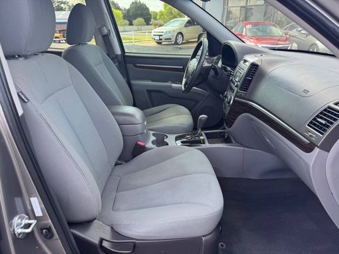 Used 2012 Hyundai Santa Fe GLS FWD image 20