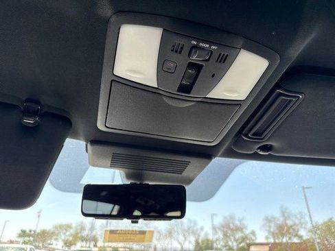 Used 2018 Nissan Armada Platinum w/ Captain Seat Package RWD image 9